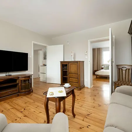 Daire Family With Balcony In By Renters Wroclaw