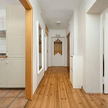 Daire Family With Balcony In By Renters *