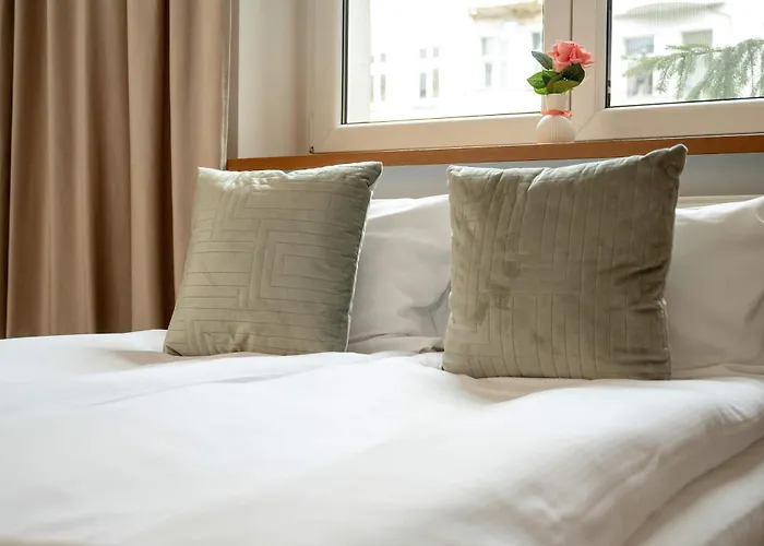 Family With Balcony In By Renters Appartamento Breslavia