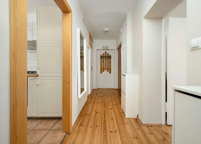 Appartamento Family With Balcony In By Renters *