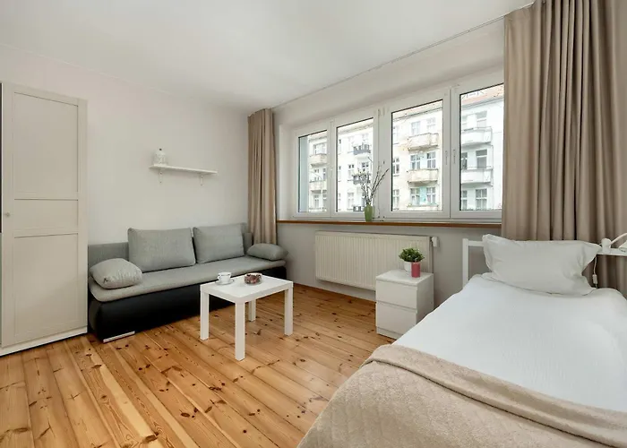 Family With Balcony In By Renters * Breslavia